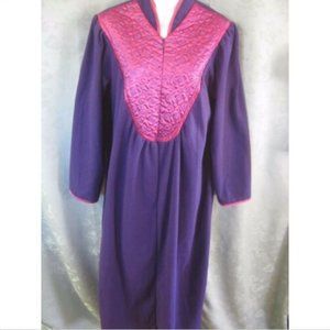 Vintage Partners Velour House Robe Size Medium